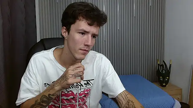 CamiEvan online show from March 26, 7:41 pm