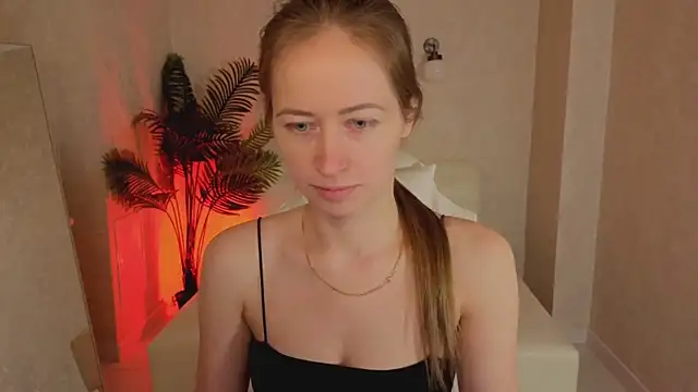 Bella McKenzie online show from March 21, 3:11 am