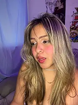 Snapshot of Moon_Velvet_ chatting on March 13, 8:59 pm Moon Velvet online show from March 13, 8:59 pm