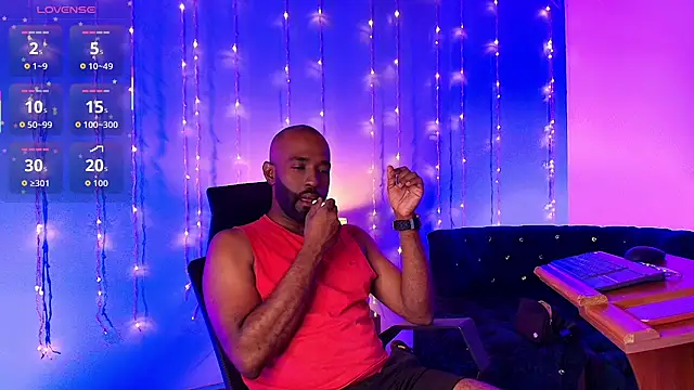 Snapshot of LOGAN_ADAMS27 chatting on March 14, 12:39 am LOGAN ADAMS27 online show from March 14, 12:39 am