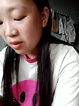 Snapshot of Miu_la chatting on March 27, 8:26 am Miu la online show from March 27, 8:26 am