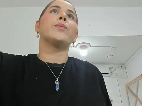 Nikol Lopez  online show from February 28, 3:29 am