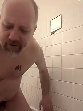 Snapshot of WorthingtonM3 chatting on March 11, 2:39 am WorthingtonM3 online show from March 11, 2:39 am