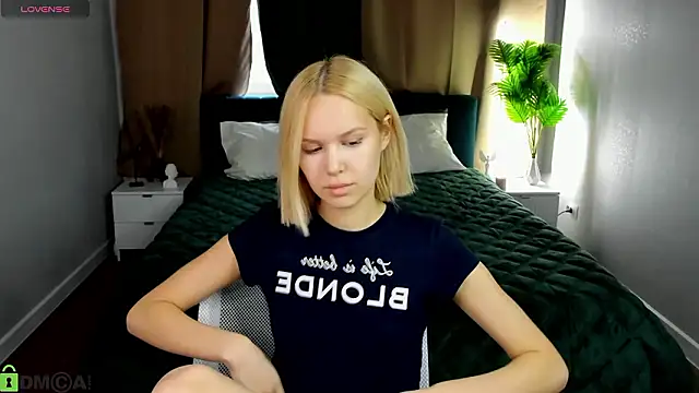 Ella-Ley online show from March 19, 9:13 am