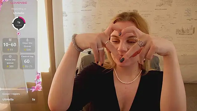 Glow Margo online show from June 15, 1:19 am