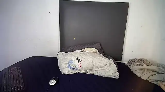 Snapshot of Royal-Ebony chatting on March 26, 11:32 pm Royal-Ebony online show from March 26, 11:32 pm