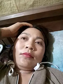 Linhna20 online show from March 15, 2:56 pm