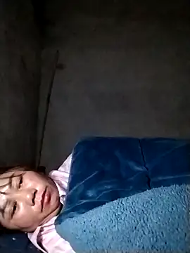 Snapshot of lyly_sexx chatting on March 16, 5:44 am lyly sexx online show from March 16, 5:44 am