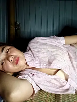 Snapshot of lyly_sexx chatting on March 16, 10:14 pm lyly sexx online show from March 16, 10:14 pm