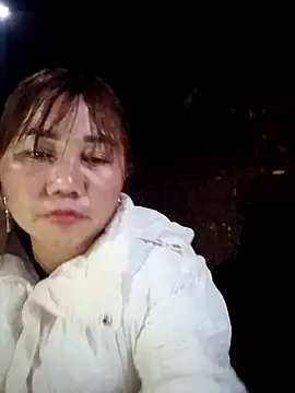 Snapshot of lyly_sexx chatting on March 17, 10:18 am lyly sexx online show from March 17, 10:18 am