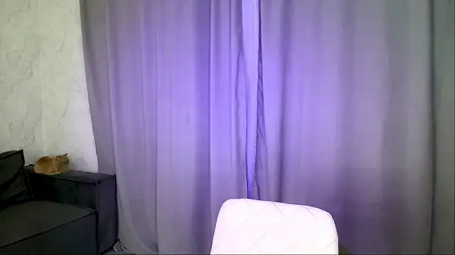 Snapshot of Rosalielue chatting on June 10, 7:46 pm Rosalielue online show from June 10, 7:46 pm
