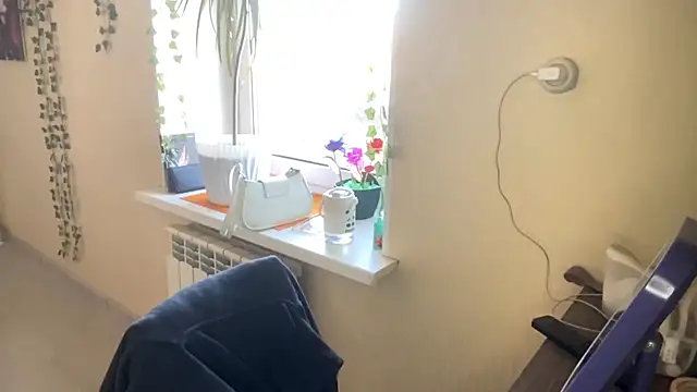 Snapshot of TracyDenoon chatting on March 28, 5:18 am TracyDenoon online show from March 28, 5:18 am