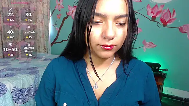 Snapshot of NoelleVireaux chatting on March 13, 11:39 am NoelleVireaux online show from March 13, 11:39 am