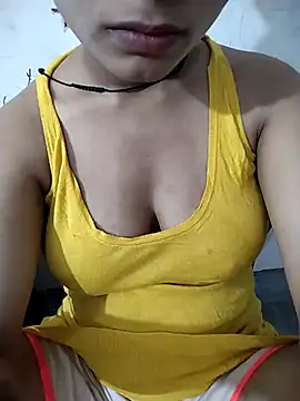 Snapshot of Hey__honey chatting on April 17, 5:54 am Hey honey online show from April 17, 5:54 am
