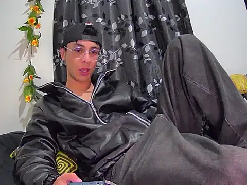 militoveruss2 online show from March 28, 1:27 am