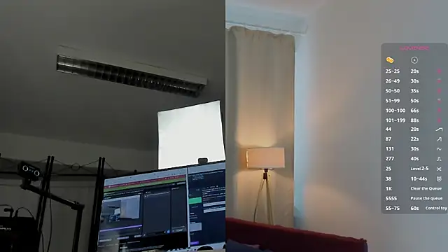 Snapshot of EmilyBlazee chatting on March 12, 12:22 pm EmilyBlazee online show from March 12, 12:22 pm