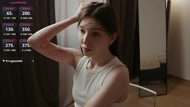 Snapshot of midori_meow chatting on March 9, 6:28 am midori meow online show from March 9, 6:28 am