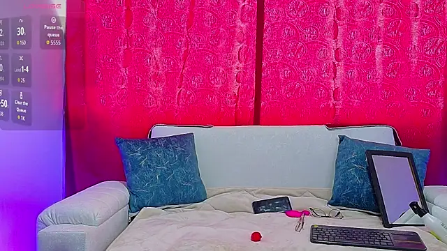 Snapshot of Double_Delight chatting on May 19, 2:23 pm Double Delight online show from May 19, 2:23 pm