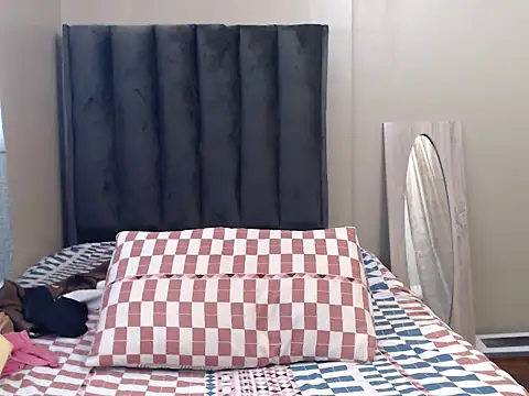 Snapshot of LexyDiana chatting on March 15, 6:41 am LexyDiana online show from March 15, 6:41 am