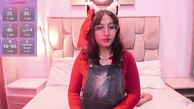 Snapshot of Maddie-LesYoux chatting on March 25, 12:22 pm Maddie-LesYoux online show from March 25, 12:22 pm