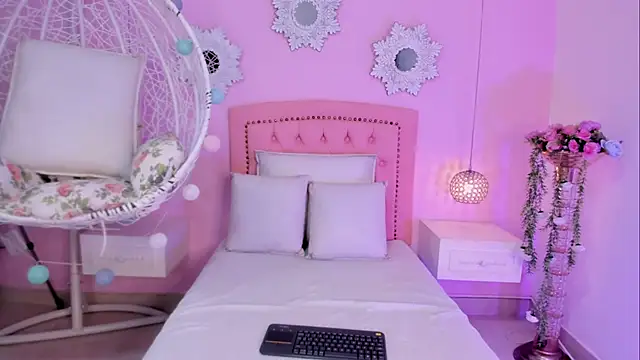 Snapshot of ValeriaRose_ chatting on March 27, 11:43 am ValeriaRose online show from March 27, 11:43 am