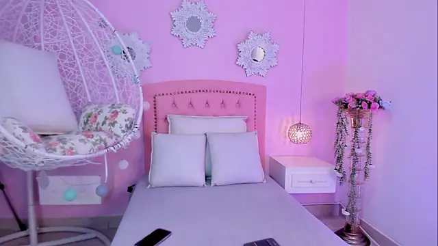 Snapshot of ValeriaRose_ chatting on March 28, 11:43 am ValeriaRose online show from March 28, 11:43 am