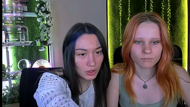 cassandra nik online show from July 28, 6:20 pm