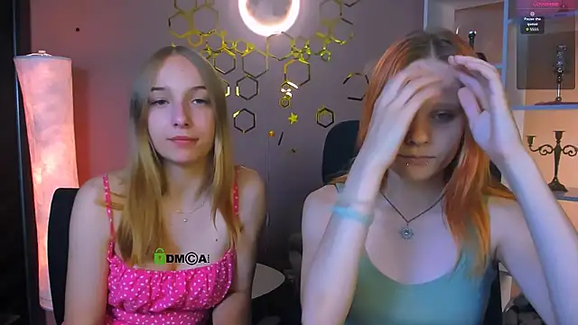 cassandra nik online show from July 29, 7:39 am