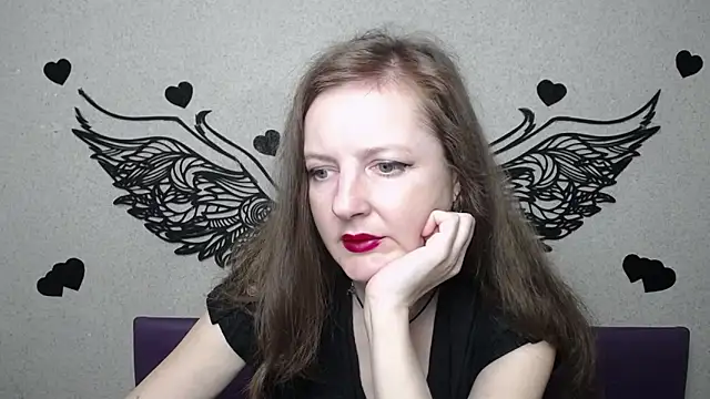 Snapshot of MeganPirs chatting on April 9, 5:29 pm MeganPirs online show from April 9, 5:29 pm
