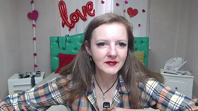 Snapshot of MeganPirs chatting on April 19, 5:07 am MeganPirs online show from April 19, 5:07 am