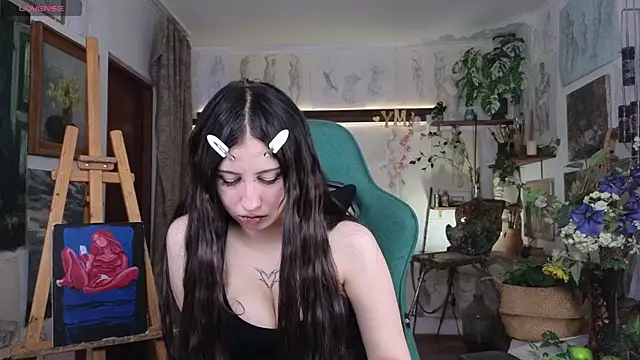 Snapshot of EffieMeowley chatting on May 29, 11:41 am EffieMeowley online show from May 29, 11:41 am
