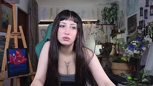 Snapshot of EffieMeowley chatting on May 31, 7:04 am EffieMeowley online show from May 31, 7:04 am