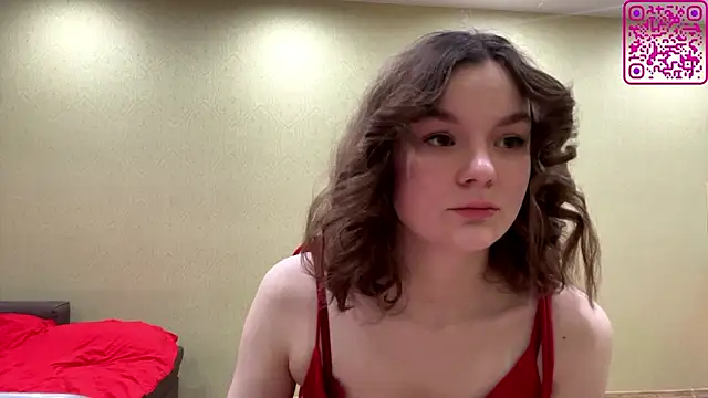 Snapshot of AliveCute chatting on March 15, 6:14 pm AliveCute online show from March 15, 6:14 pm