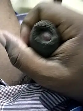 Snapshot of sathish2895 chatting on March 8, 2:54 pm sathish2895 online show from March 8, 2:54 pm