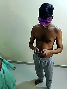 Snapshot of Sweet_Cpl_ chatting on March 16, 5:55 am Sweet Cpl online show from March 16, 5:55 am