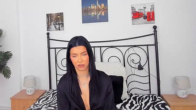 Snapshot of HanahPiercee chatting on March 20, 9:41 pm HanahPiercee online show from March 20, 9:41 pm