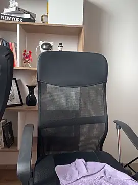 Pamela222- online show from March 6, 7:21 pm