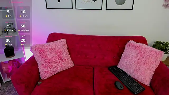 Snapshot of alessiaa7 chatting on March 27, 11:54 am alessiaa7 online show from March 27, 11:54 am