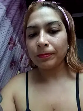 Snapshot of CandyMoon224 chatting on March 28, 10:37 am CandyMoon224 online show from March 28, 10:37 am