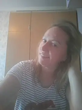 Snapshot of ChristinaYork chatting on July 6, 3:14 am ChristinaYork online show from July 6, 3:14 am