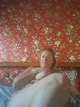 Snapshot of ChristinaYork chatting on July 29, 6:22 am ChristinaYork online show from July 29, 6:22 am