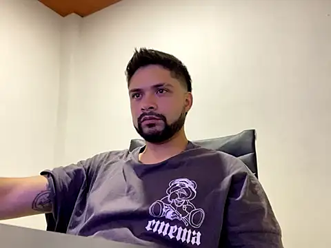 Snapshot of Zion_draftt chatting on March 11, 1:11 am Zion draftt online show from March 11, 1:11 am