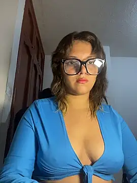 aurora bela online show from March 16, 10:30 am