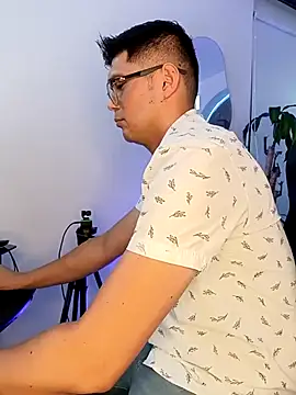 Snapshot of ritzabeth_daniel chatting on March 5, 2:40 am ritzabeth daniel online show from March 5, 2:40 am