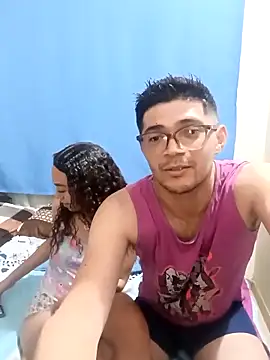 Snapshot of ritzabeth_daniel chatting on March 10, 3:00 am ritzabeth daniel online show from March 10, 3:00 am