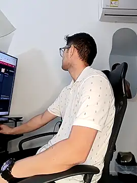 Snapshot of ritzabeth_daniel chatting on March 25, 2:06 am ritzabeth daniel online show from March 25, 2:06 am