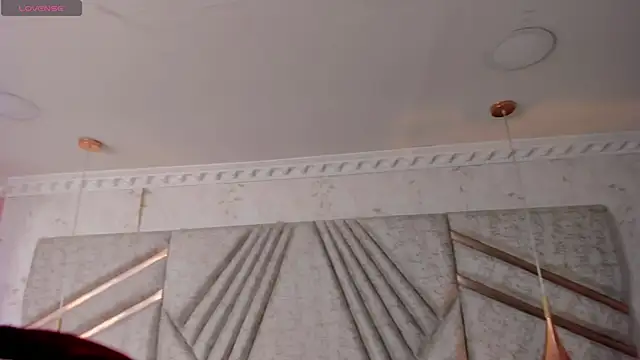 Snapshot of EmeelyMuller chatting on March 14, 5:13 am EmeelyMuller online show from March 14, 5:13 am