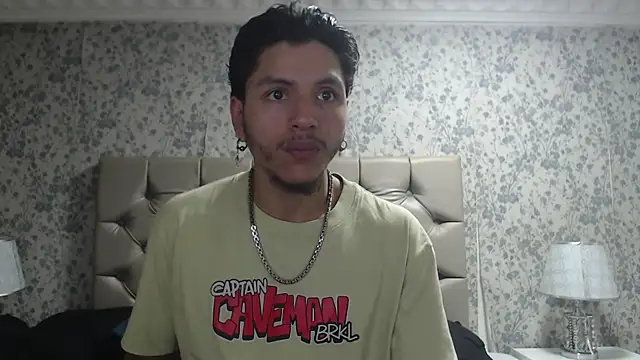 DanteLuxx online show from March 19, 3:32 am