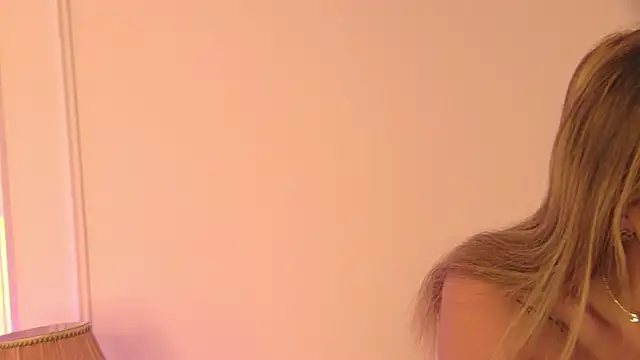 Snapshot of SamanthaVega_ chatting on March 21, 7:06 pm SamanthaVega online show from March 21, 7:06 pm