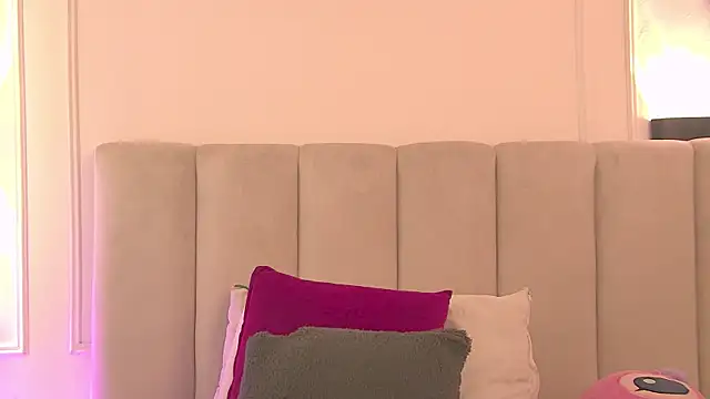 Snapshot of SamanthaVega_ chatting on July 28, 7:39 pm SamanthaVega online show from July 28, 7:39 pm